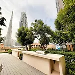 Fabulous 2Br Apartment With Burj Khalifa And Fountain Views - 5-Min Walk To Dubai Mall And Souk Al Bahar