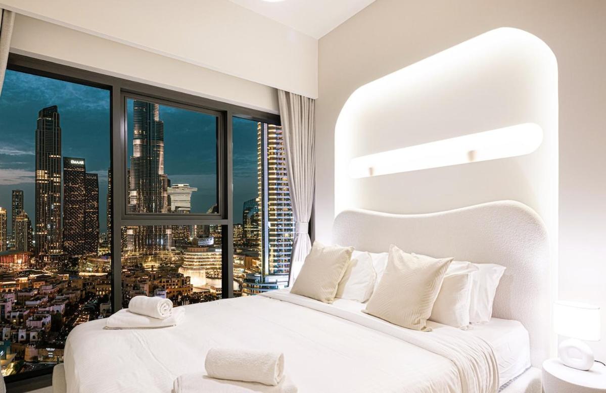 Fabulous 2br With Burj Khalifa And Fountain Views - 5-min Walk To Mall And Souk Al Bahar Apartment