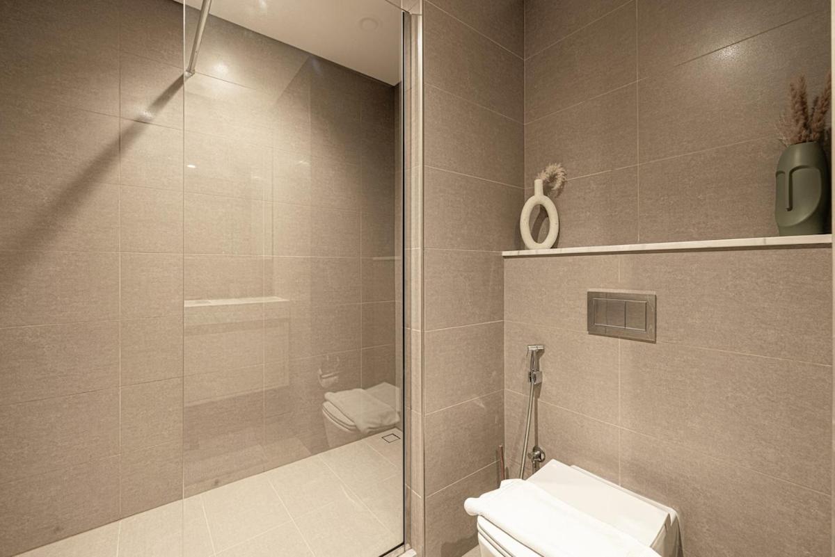 Fabulous 2br With Burj Khalifa And Fountain Views - 5-min Walk To Mall And Souk Al Bahar Apartment *