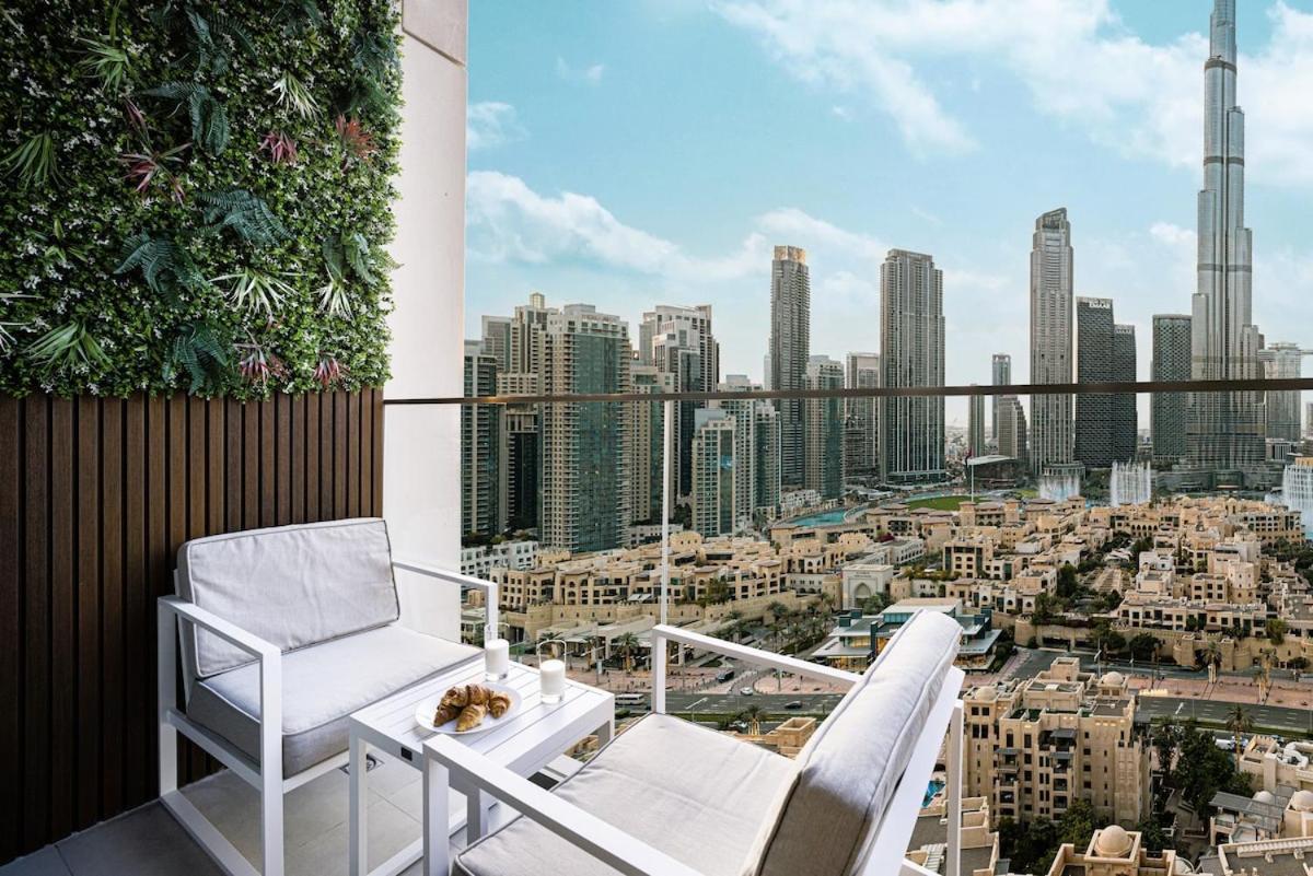 Fabulous 2br With Burj Khalifa And Fountain Views - 5-min Walk To Mall And Souk Al Bahar *